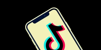 TikTok LIVEでのライブストリーミングの方法。スクリーンショット付きガイド。